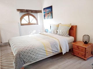 Propriété - 369 m² - 10 pièces