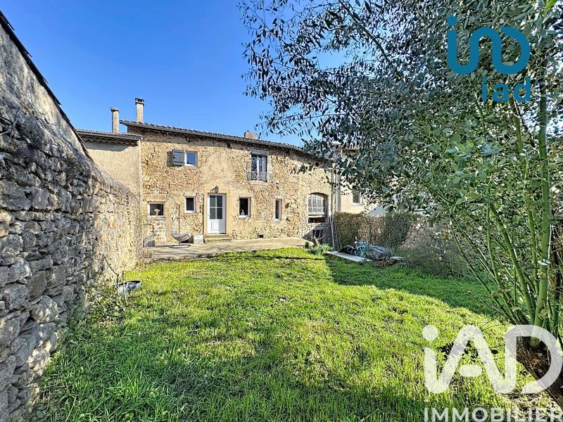 Maison de village - 200 m² - 9 pièces