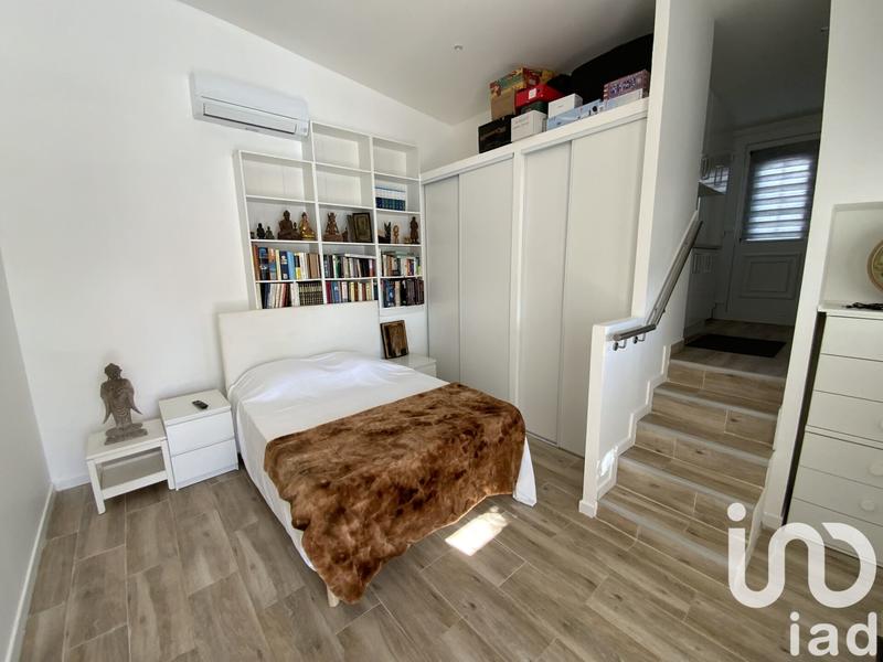 Maison - 230 m² - 8 pièces