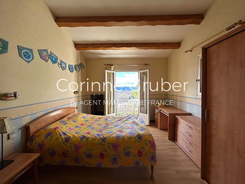 Maison - 180 m² - 6 pièces