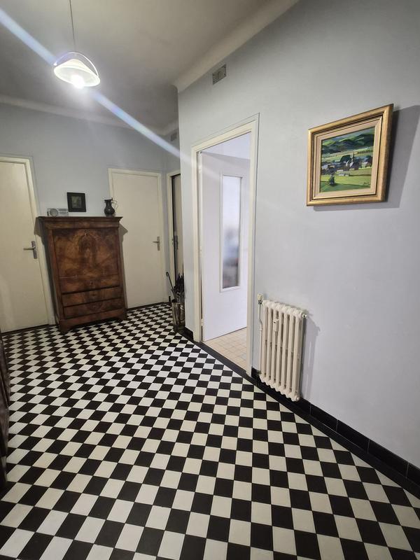 Appartement - 96 m² - 3 pièces