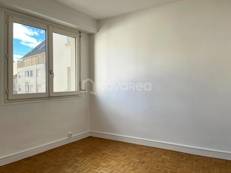 Appartement - 82 m² - 4 pièces