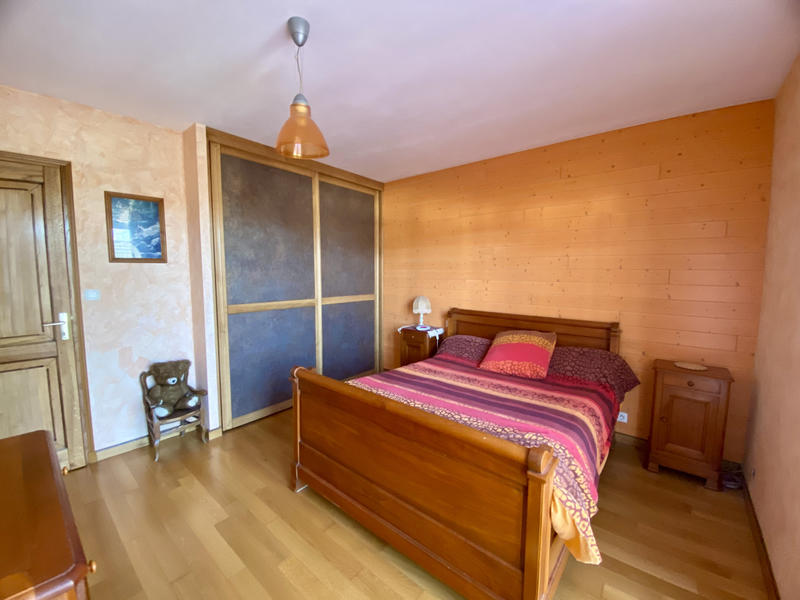 Propriété - 246 m² - 10 pièces