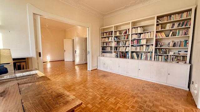 Appartement - 180 m² - 6 pièces