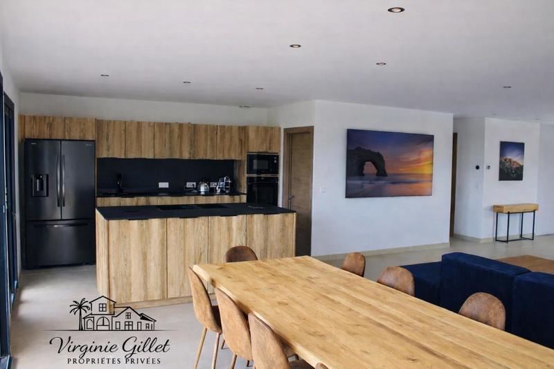 Maison - 160 m² - 5 pièces