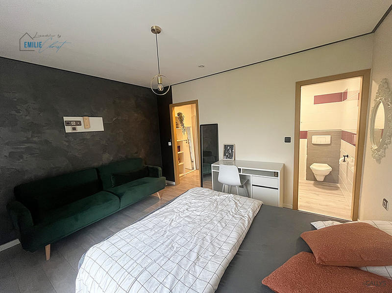 Maison - 195 m² - 7 pièces