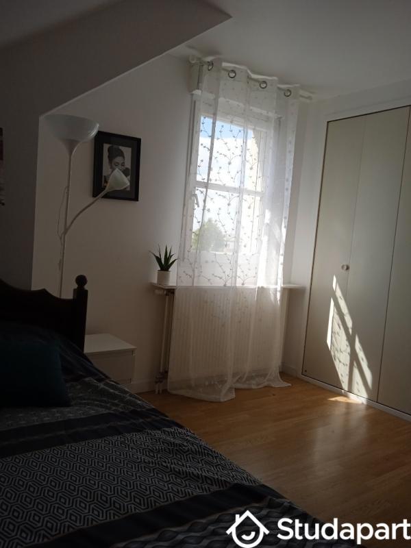 Chambre - 9 m² - 1 pièce