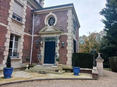 Demeure - 430 m² - 11 pièces