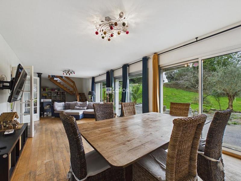 Maison - 152 m² - 6 pièces