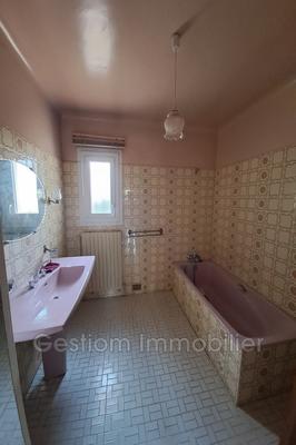 Villa - 193 m² - 6 pièces