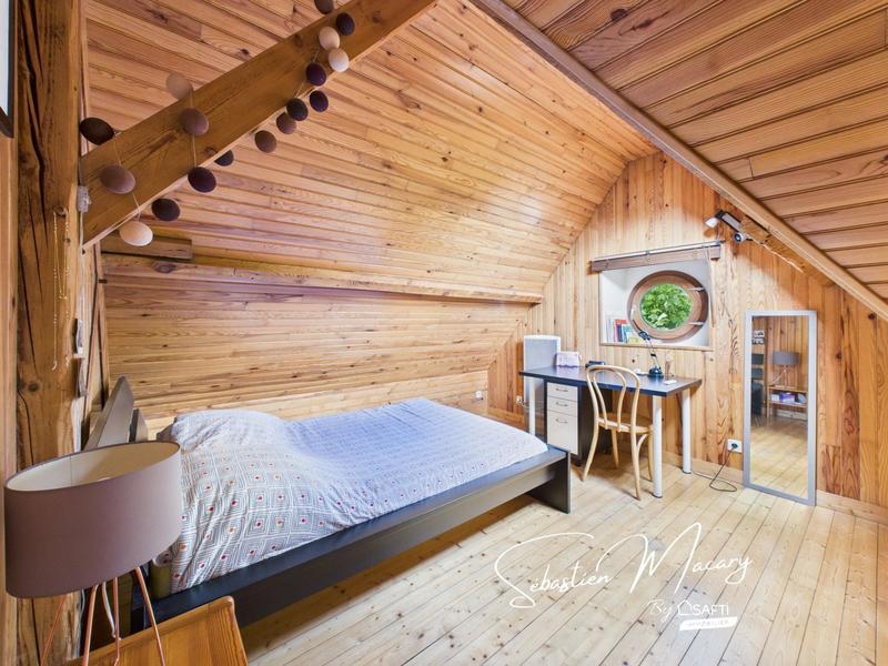 Maison - 140 m² - 7 pièces