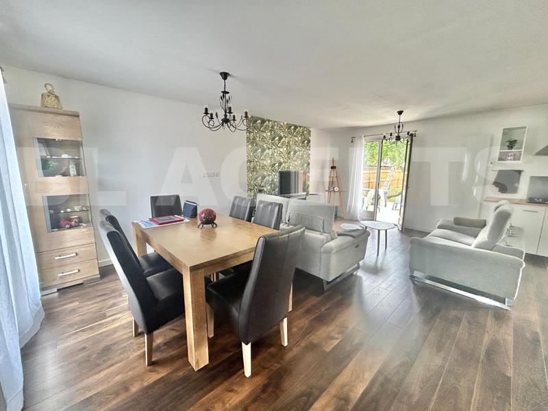 Maison - 104 m² - 5 pièces