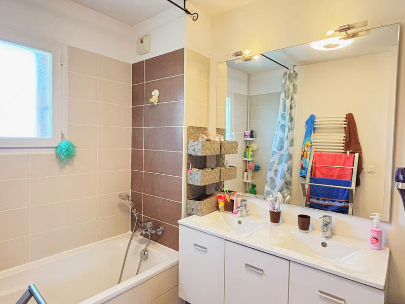 Villa - 82 m² - 4 pièces