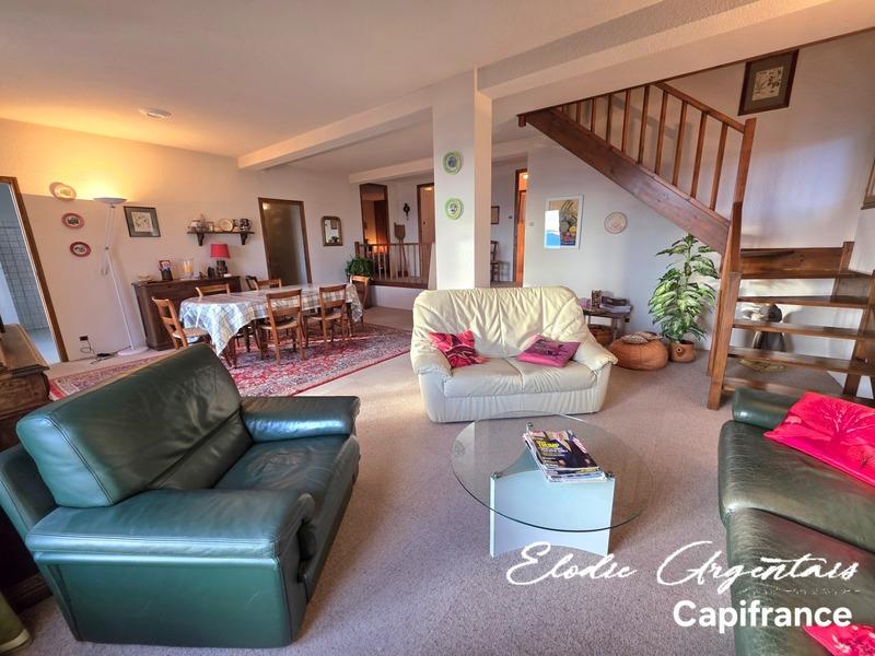 Maison - 139 m² - 7 pièces