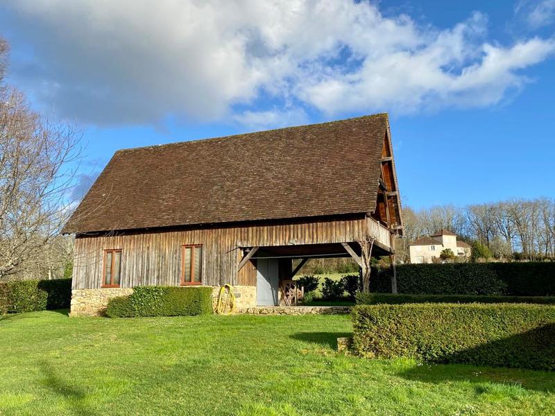 Maison - 218 m² - 6 pièces