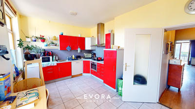 Appartement - 87 m² - 3 pièces