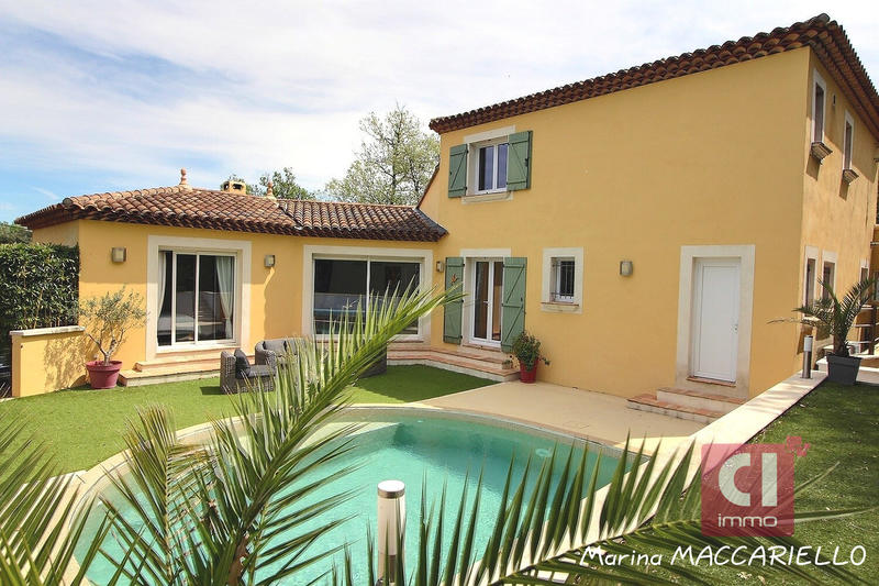 Maison - 175 m² - 6 pièces