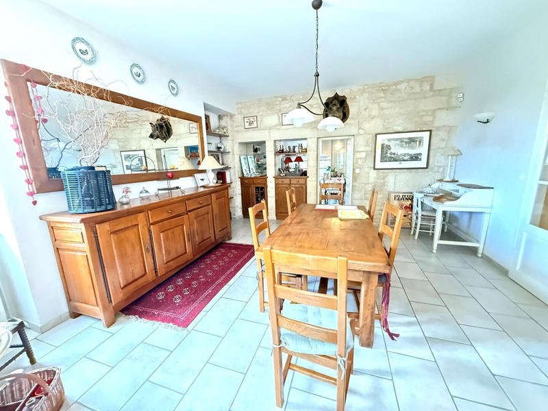 Maison - 200 m² - 7 pièces