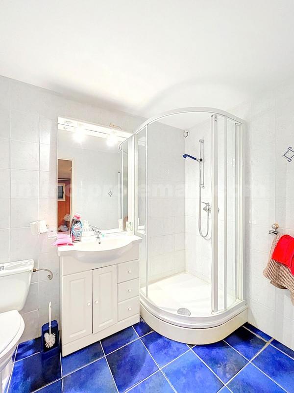 Maison - 180 m² - 5 pièces