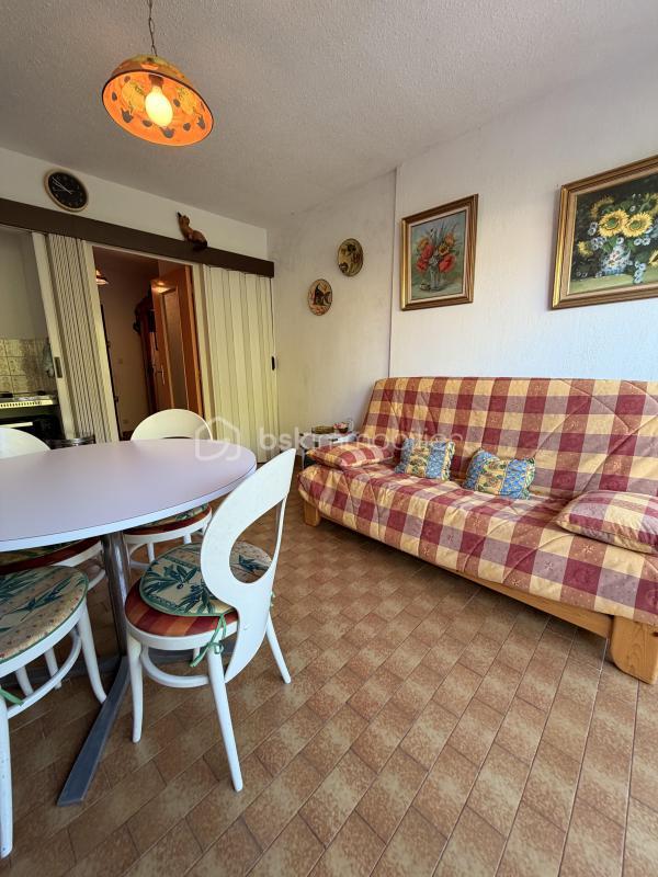 Studio - 24 m² - 1 pièce