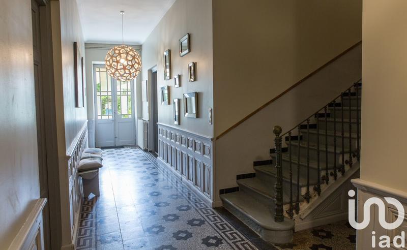 Maison - 297 m² - 10 pièces