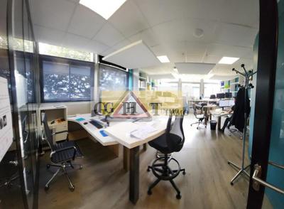 Bureau - 620 m²