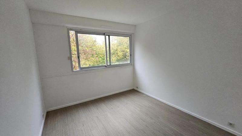 Appartement - 92 m² - 5 pièces