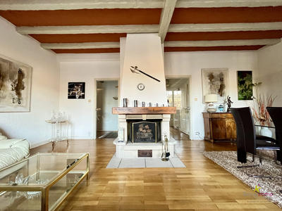 Appartement - 95 m² - 3 pièces