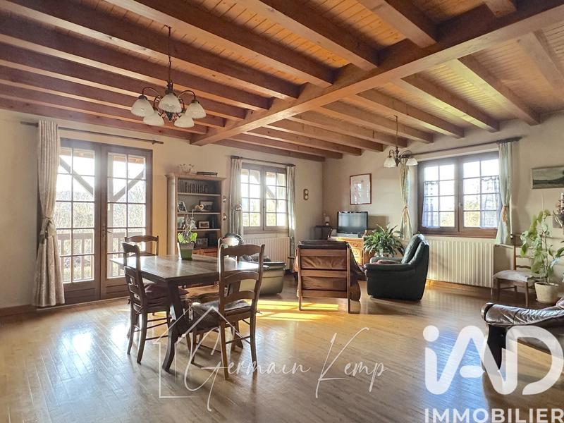 Maison - 214 m² - 7 pièces