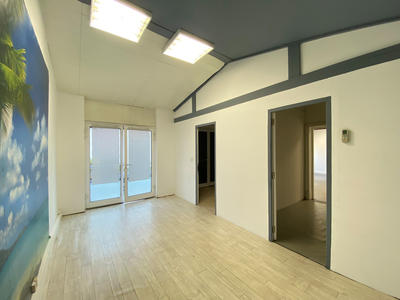 Local commercial - 64 m²