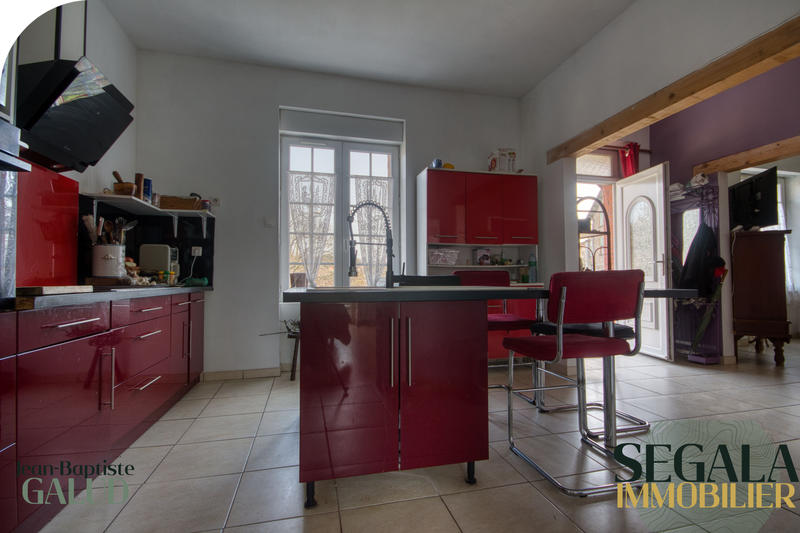 Maison - 117 m² - 7 pièces