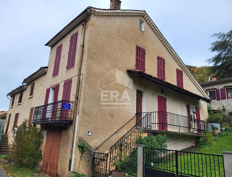 Maison - 101 m² - 6 pièces