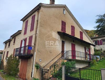 Maison - 101 m² - 6 pièces