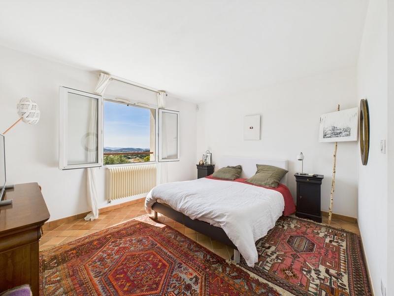 Villa - 167 m² - 5 pièces