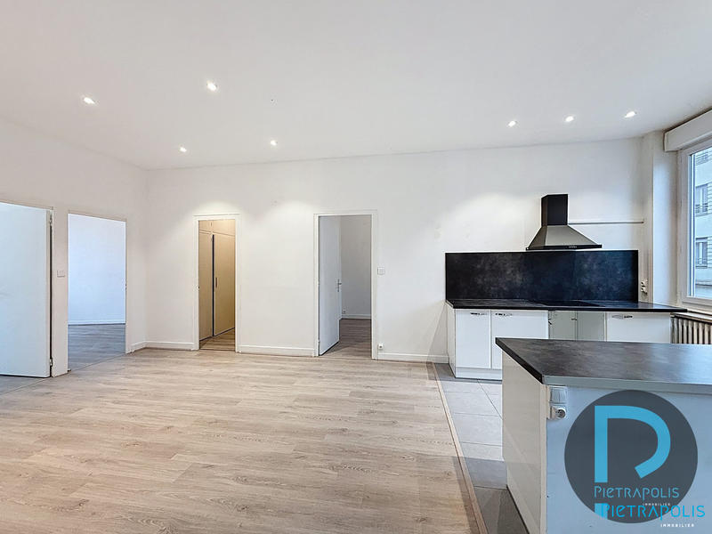 Appartement - 92 m² - 4 pièces