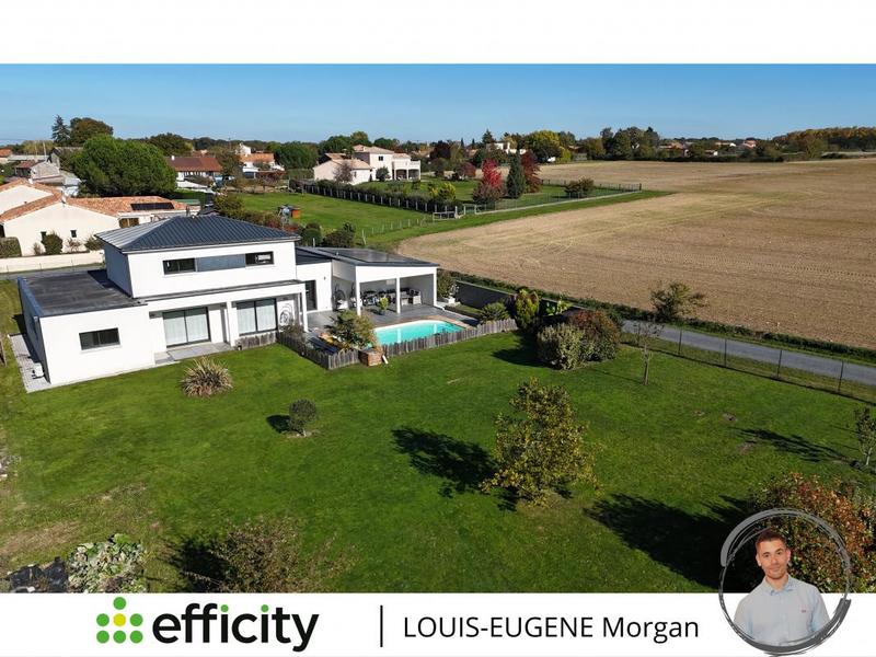 Pavillon - 191 m² - 8 pièces