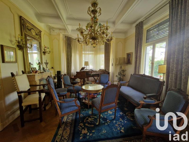 Maison - 315 m² - 20 pièces