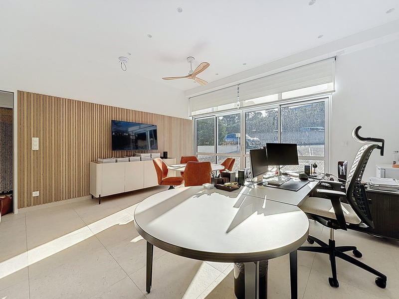 Local d'activités - 99 m² - 3 pièces