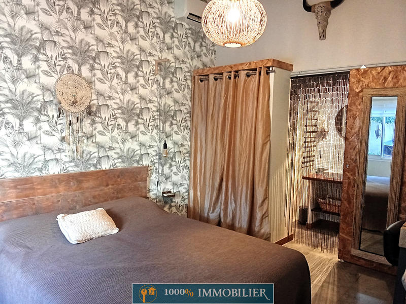 Villa - 185 m² - 6 pièces