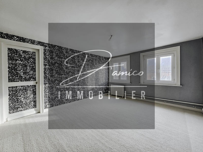 Maison - 355 m² - 12 pièces