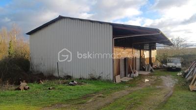 Immeuble - 300 m² - 1 pièce