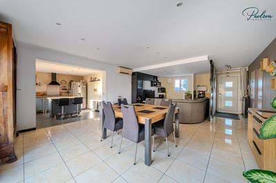 Villa - 165 m² - 6 pièces