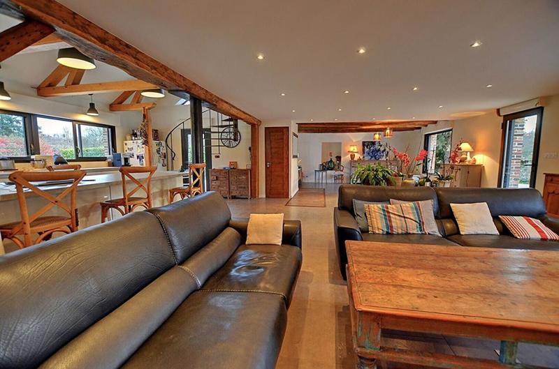 Maison - 450 m² - 13 pièces