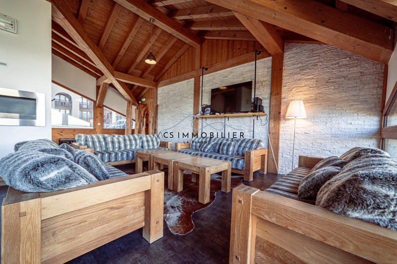 Châlet - 300 m² - 11 pièces