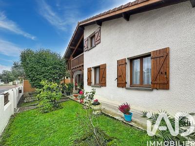 Maison - 121 m² - 6 pièces