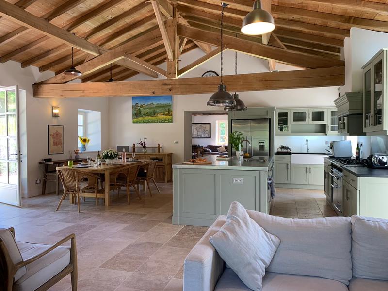 Maison - 295 m² - 10 pièces