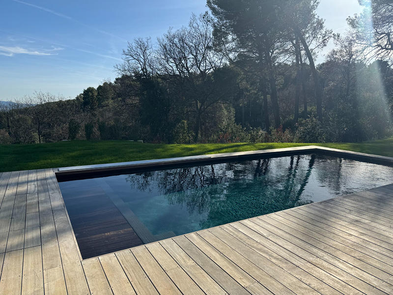 Maison - 228 m² - 5 pièces