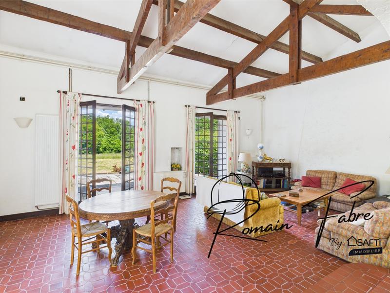 Maison - 310 m² - 12 pièces