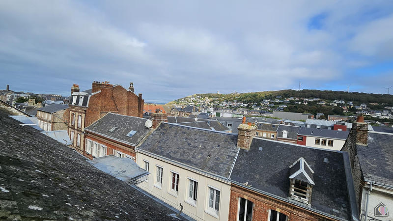 Maison - 151 m² - 6 pièces