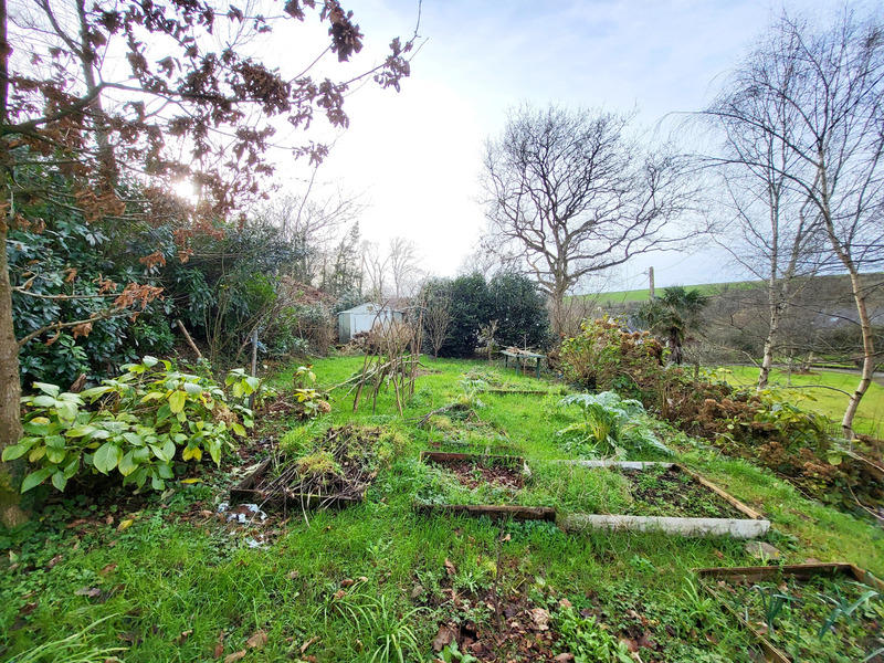 Maison - 93 m² - 5 pièces